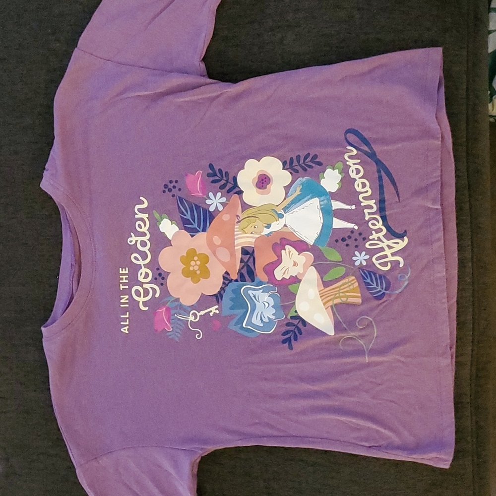 Disney Alice in Wonderland graphic tshirt